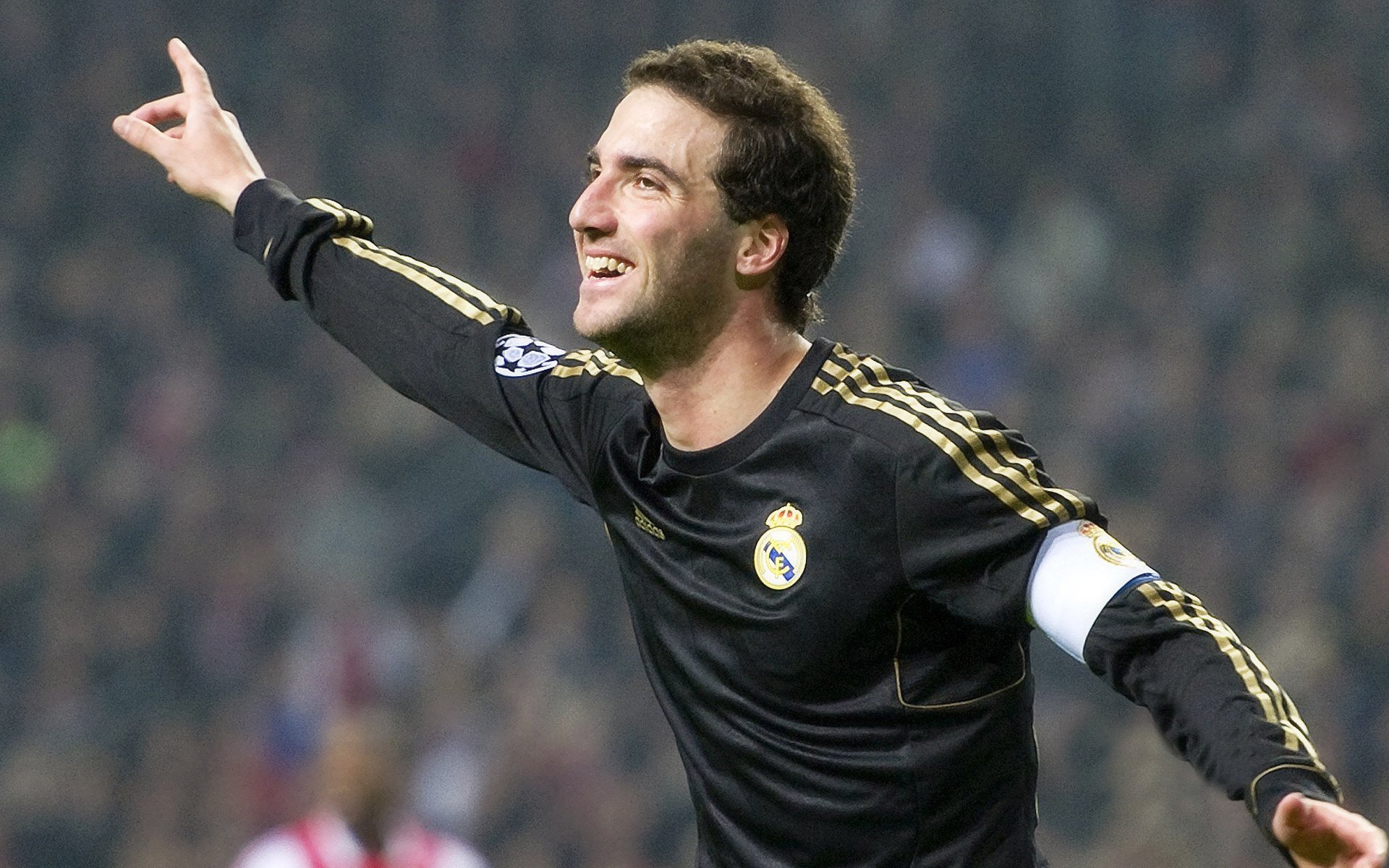 爱游戏体育官方网站-未来之路：中国香港队如何通过精准战术提升世界大赛成绩，香港队获得冠军